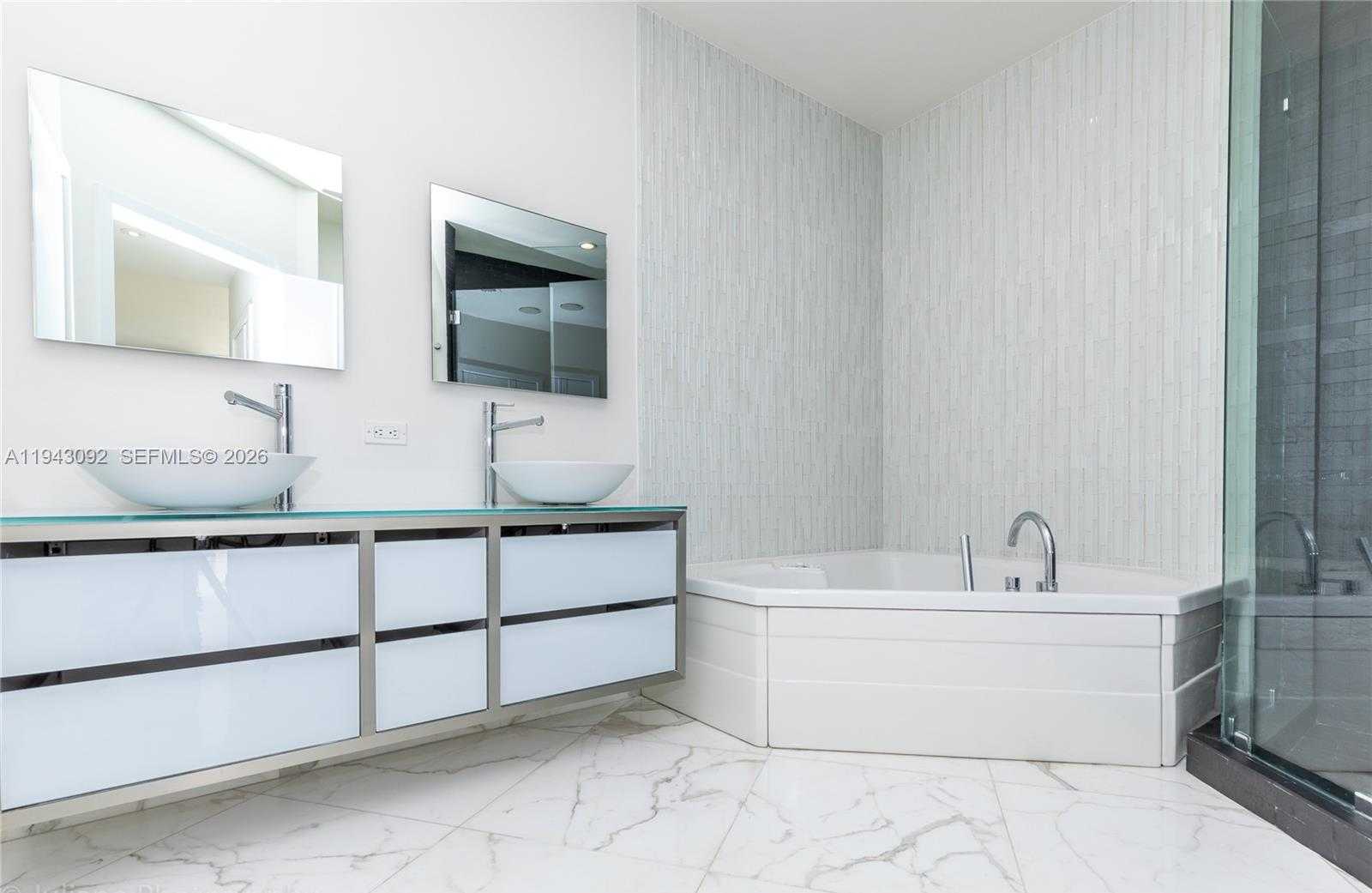 Small Image of 901 BRICKELL KEY BLVD #3407, Miami Number 12