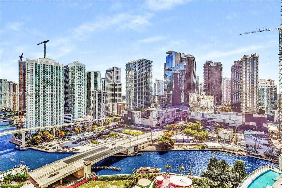 Small Image of 90 SOUTH WEST 3RD ST #2604, Miami Number 19