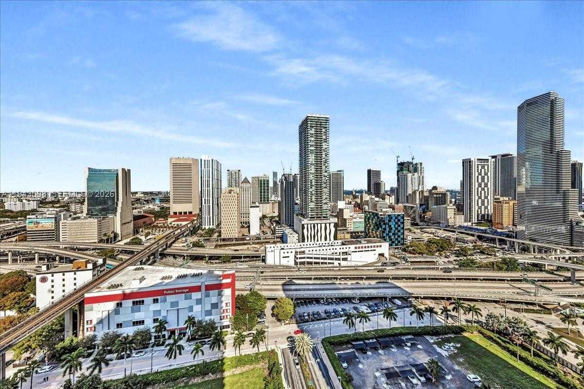 Small Image of 90 SOUTH WEST 3RD ST #2604, Miami Number 27