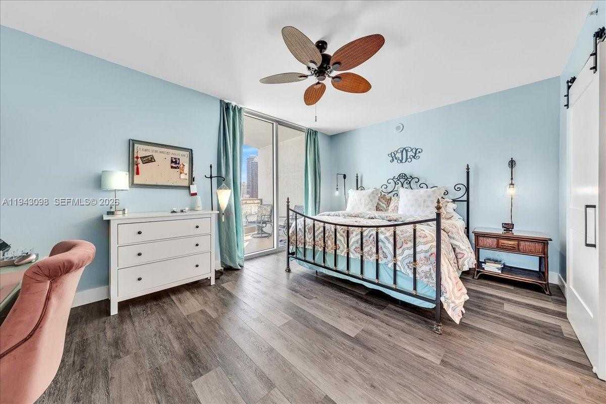 Small Image of 90 SOUTH WEST 3RD ST #2604, Miami Number 35