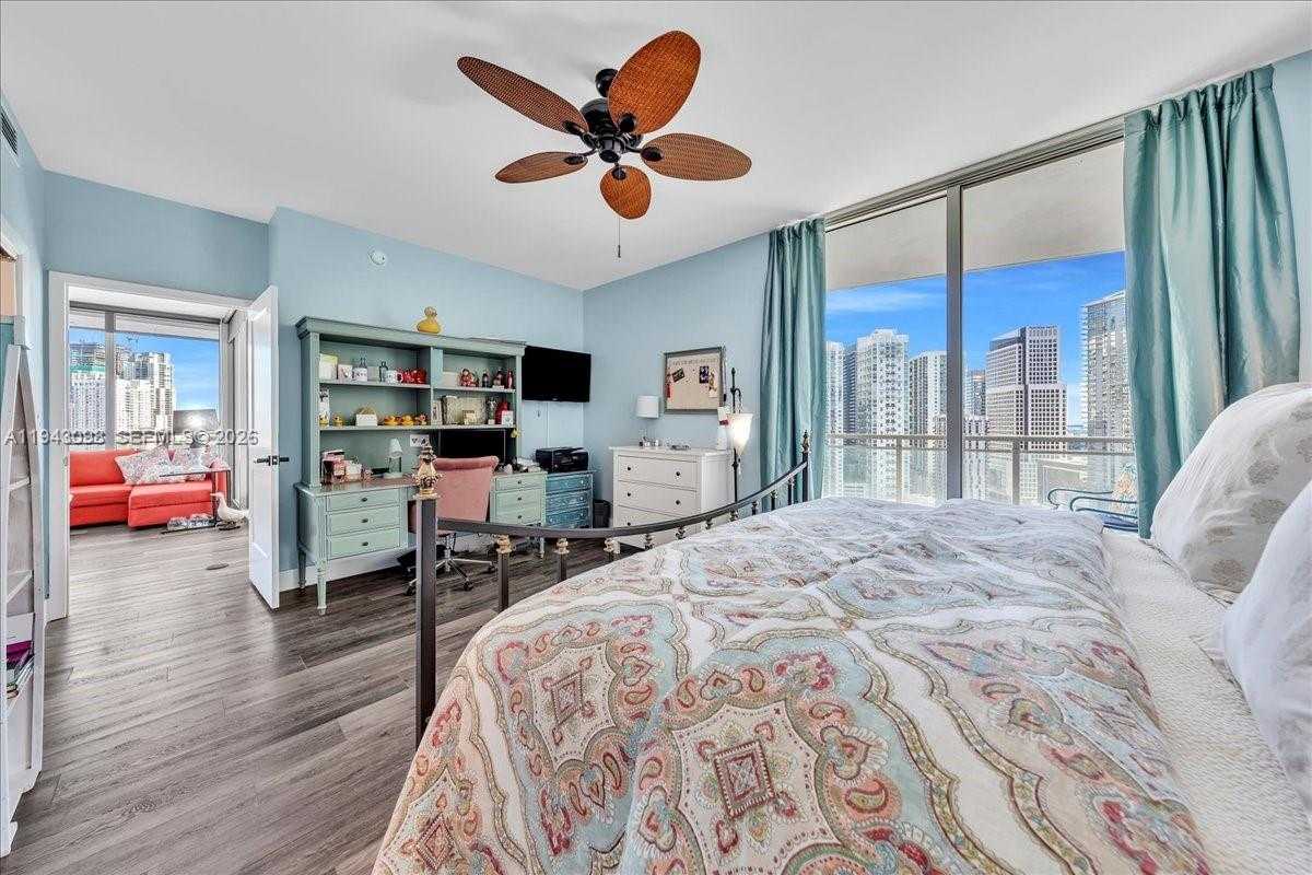 Small Image of 90 SOUTH WEST 3RD ST #2604, Miami Number 38