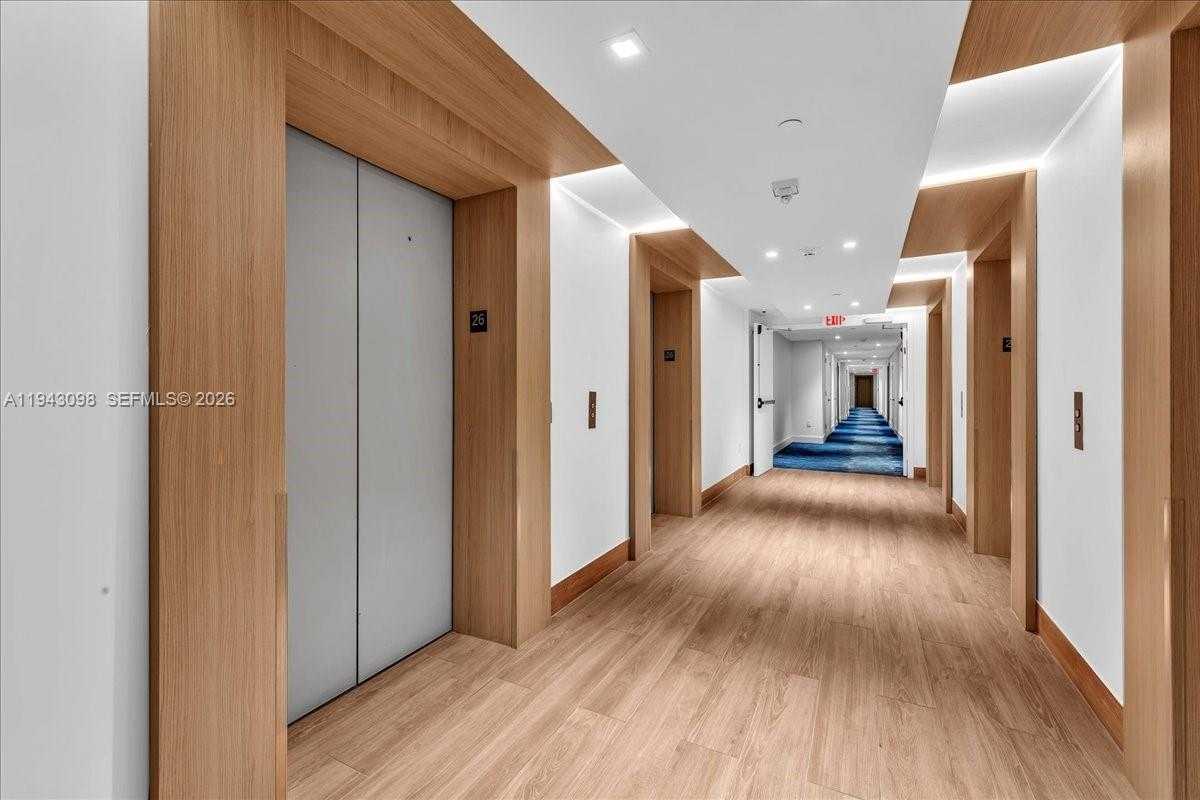 Small Image of 90 SOUTH WEST 3RD ST #2604, Miami Number 45