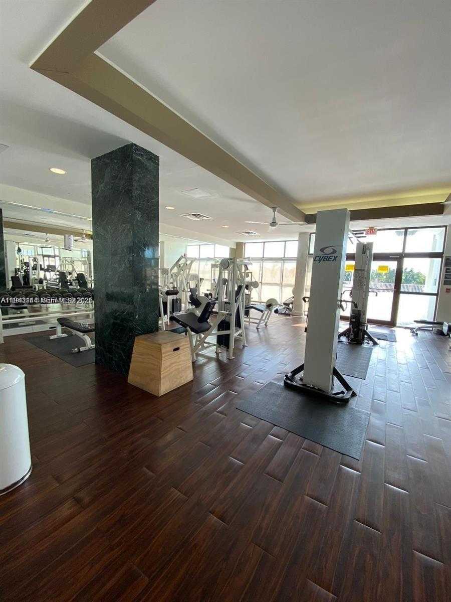 Small Image of 6770 INDIAN CREEK DR #11H, Miami Beach Number 27