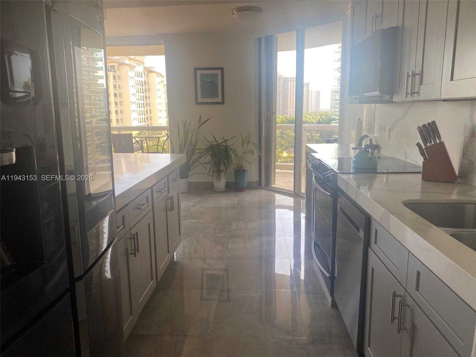 Small Image of 20191 EAST COUNTRY CLUB DR #911, Aventura Number 14