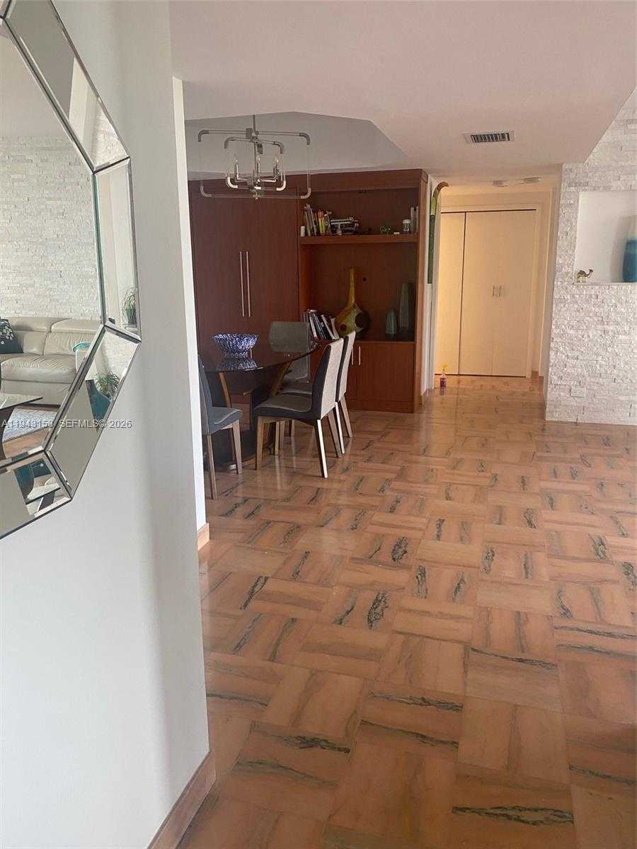 Small Image of 20191 EAST COUNTRY CLUB DR #911, Aventura Number 24
