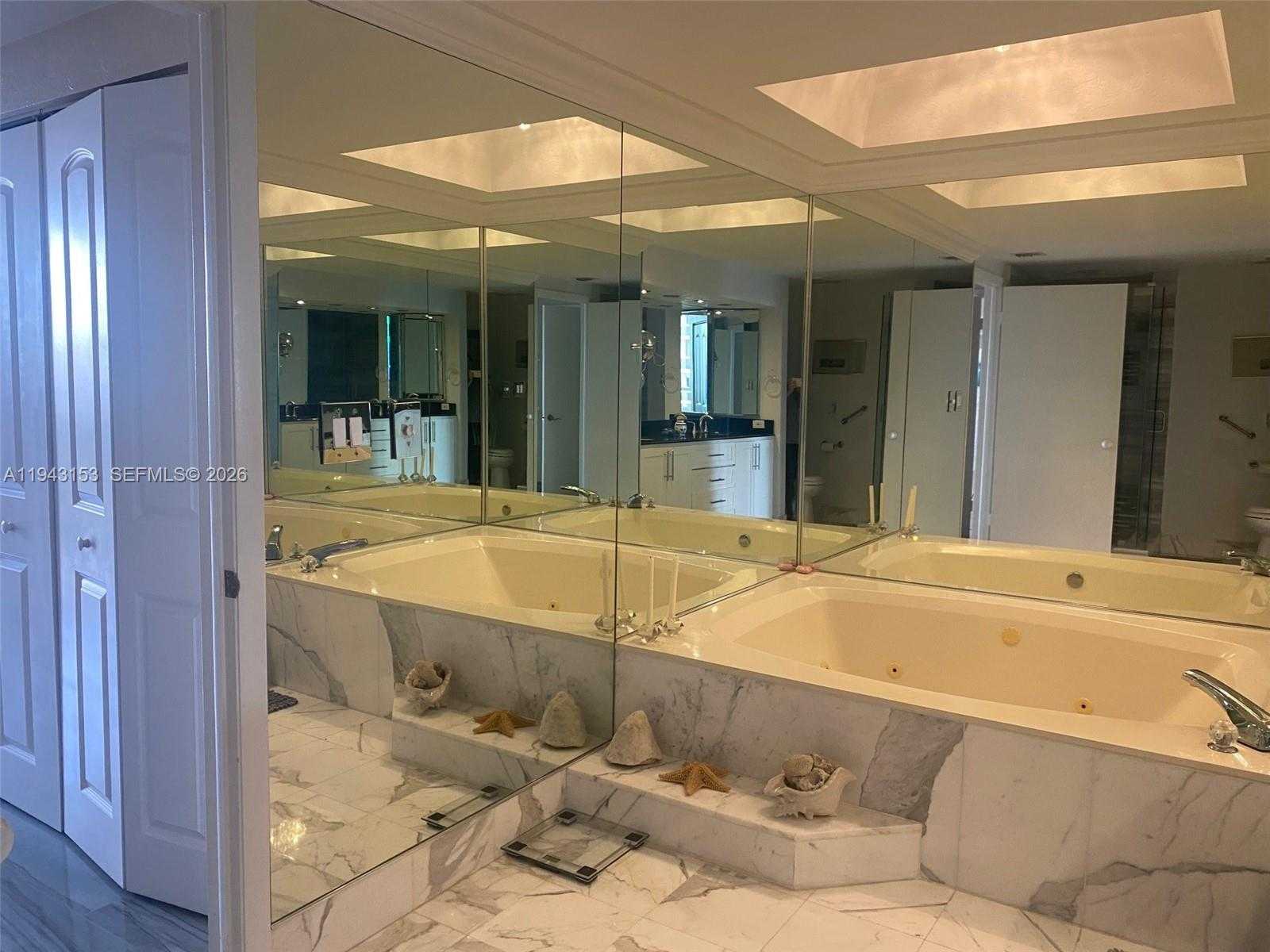 Small Image of 20191 EAST COUNTRY CLUB DR #911, Aventura Number 37