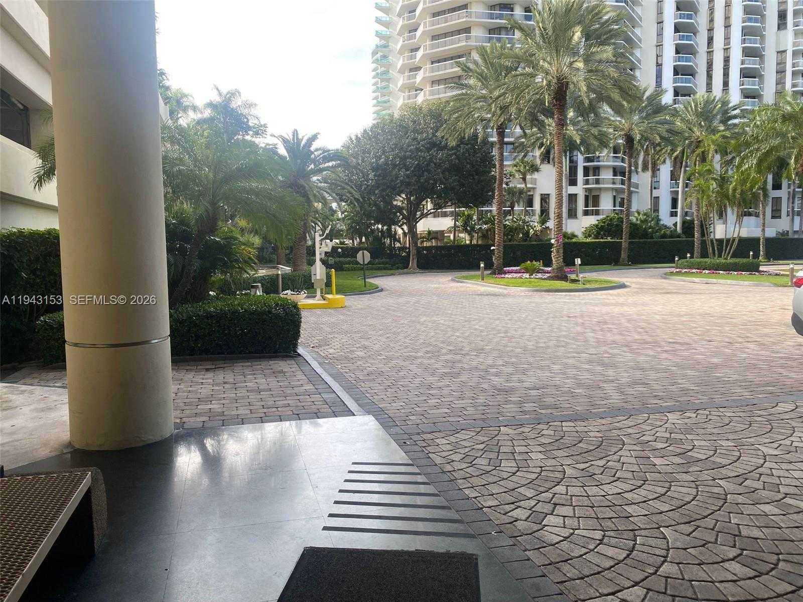 Small Image of 20191 EAST COUNTRY CLUB DR #911, Aventura Number 7