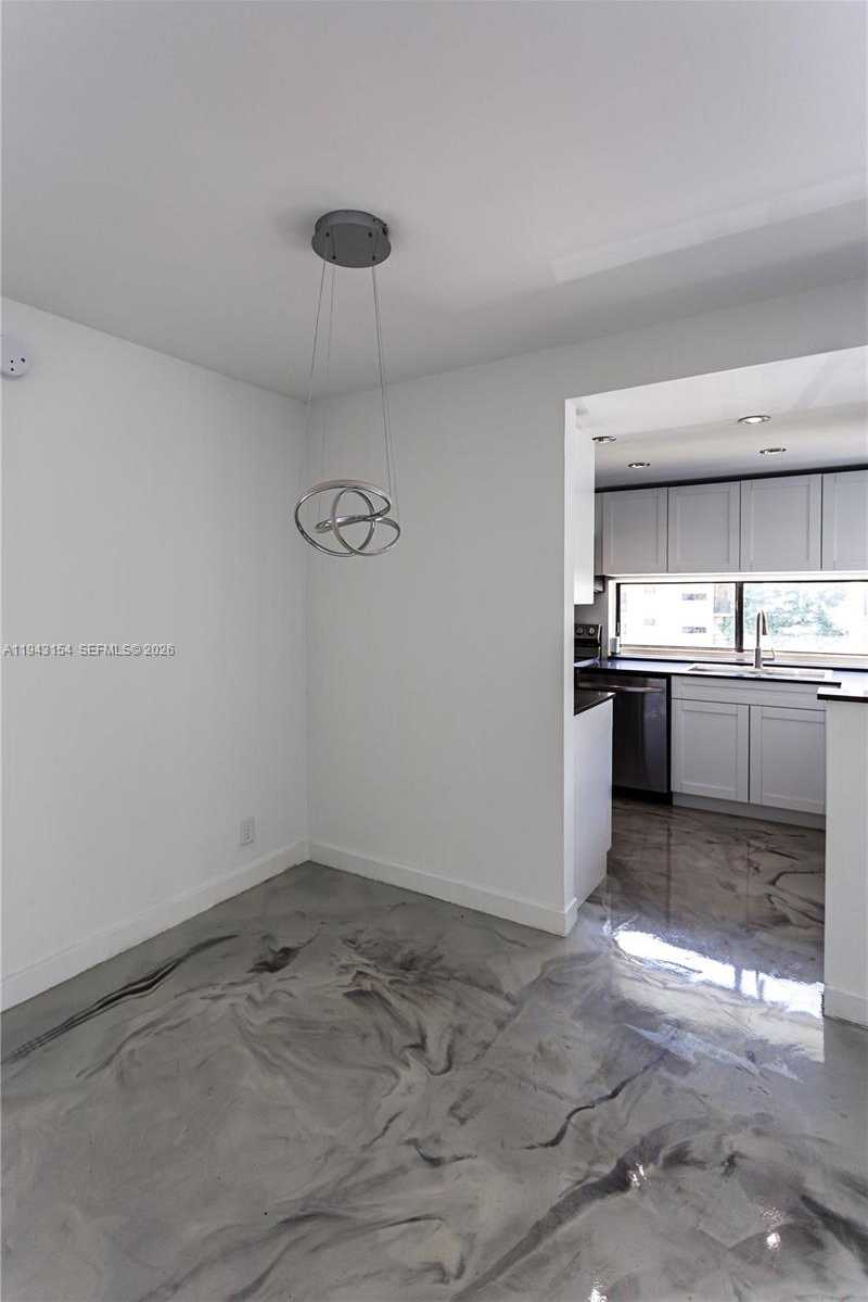 Small Image of Sunny Isles Beach Number 13