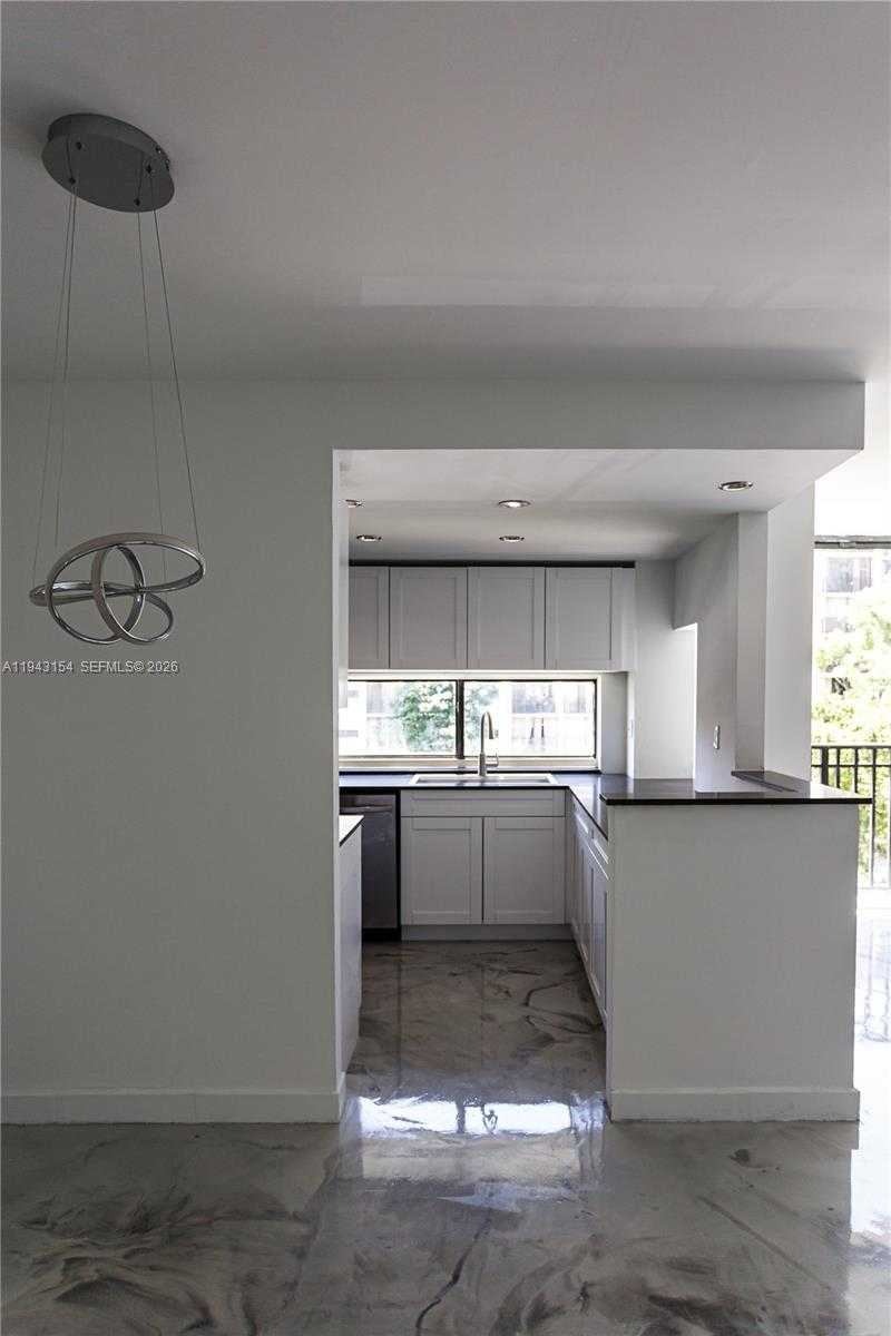 Small Image of Sunny Isles Beach Number 16