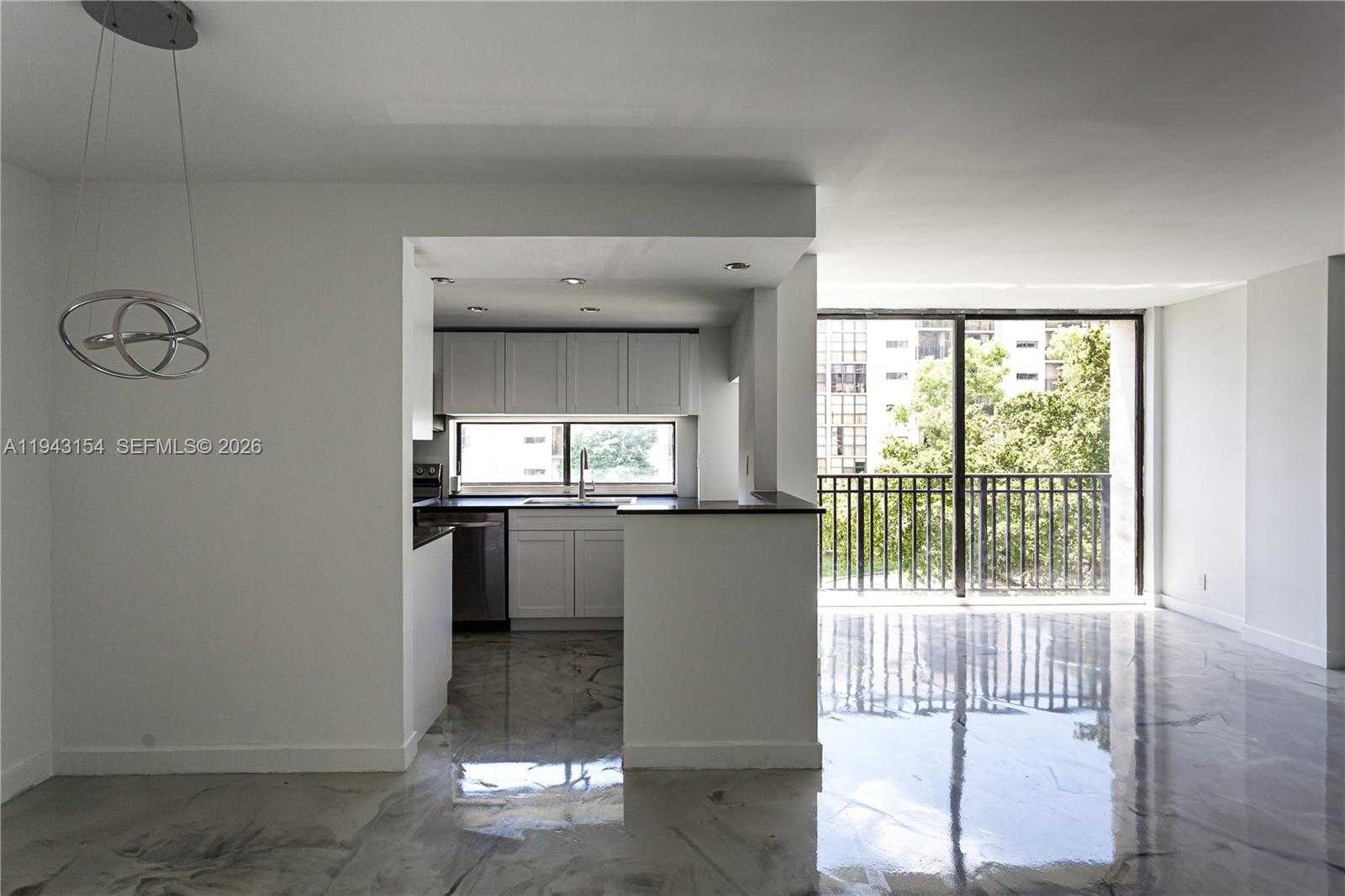 Small Image of Sunny Isles Beach Number 18