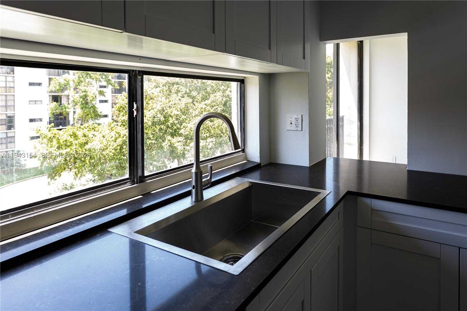 Small Image of Sunny Isles Beach Number 22