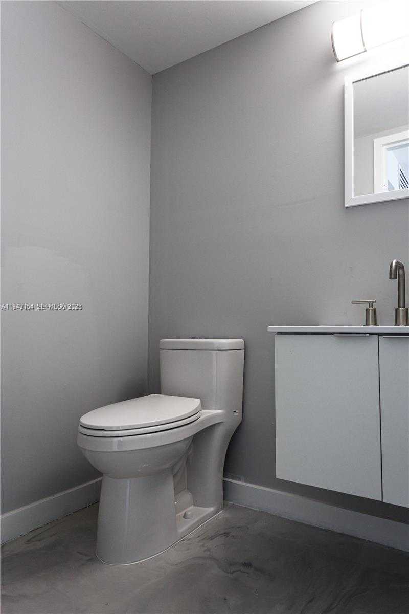 Small Image of Sunny Isles Beach Number 34