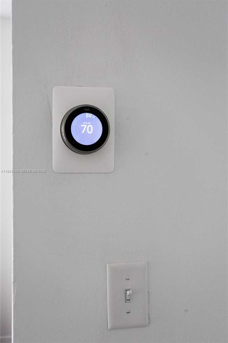 Small Image of Sunny Isles Beach Number 38