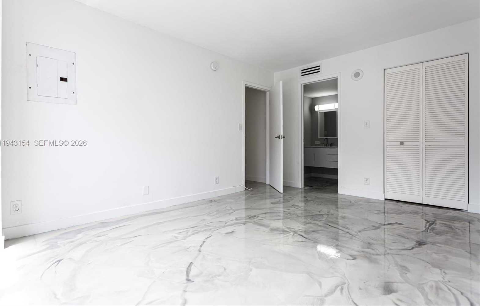 Small Image of Sunny Isles Beach Number 41