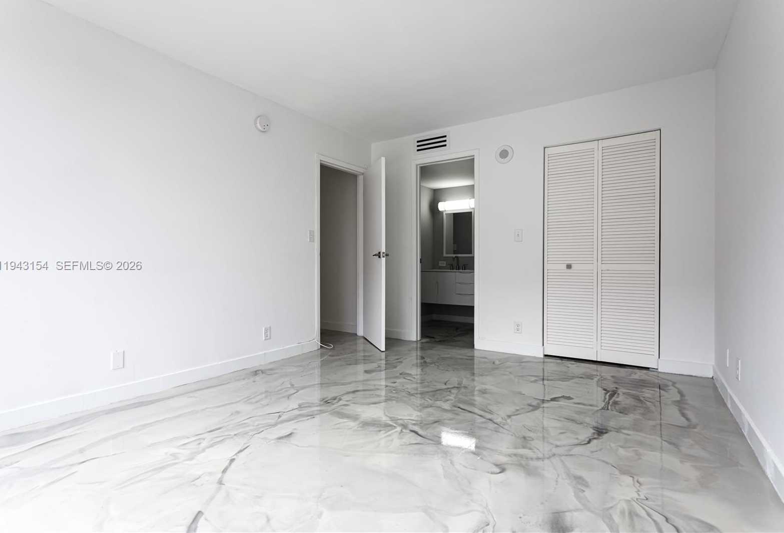 Small Image of Sunny Isles Beach Number 44