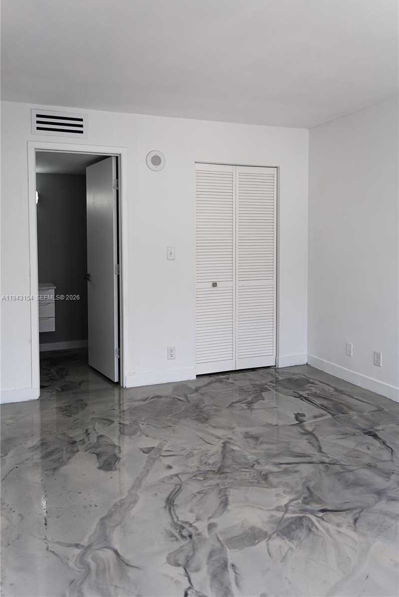 Small Image of Sunny Isles Beach Number 45