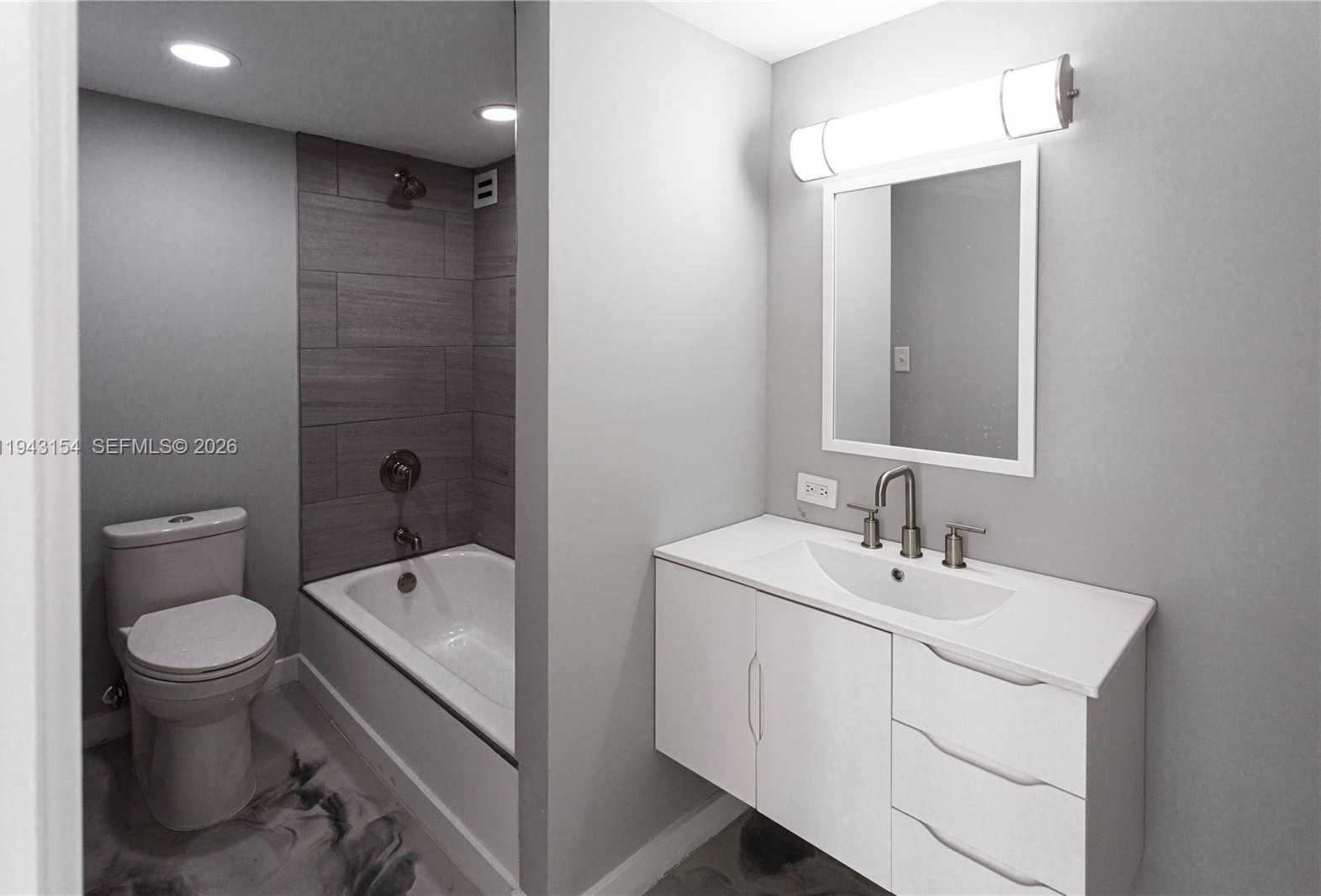 Small Image of Sunny Isles Beach Number 47