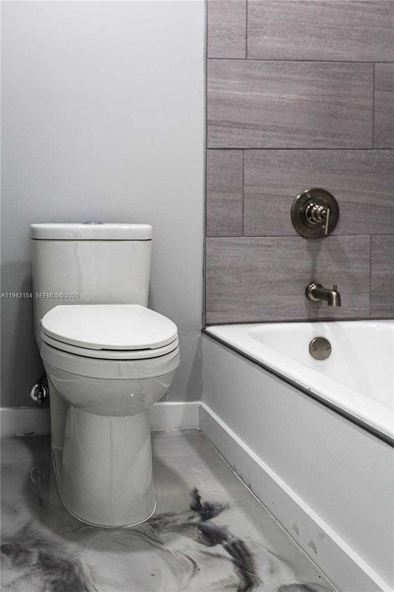 Small Image of Sunny Isles Beach Number 54