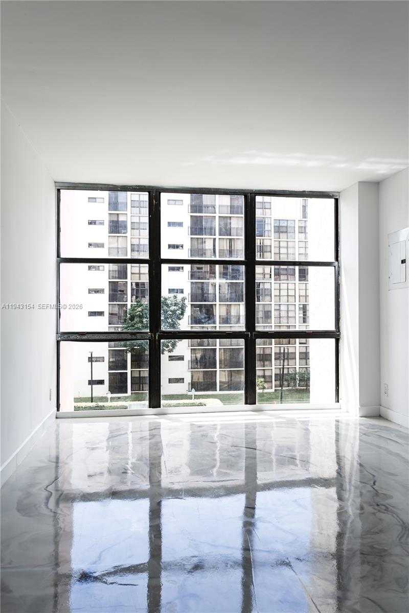 Small Image of Sunny Isles Beach Number 59