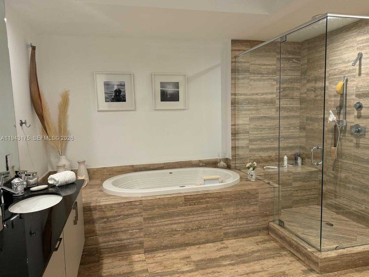 Small Image of 15811 COLLINS AVE #803, Sunny Isles Beach Number 4