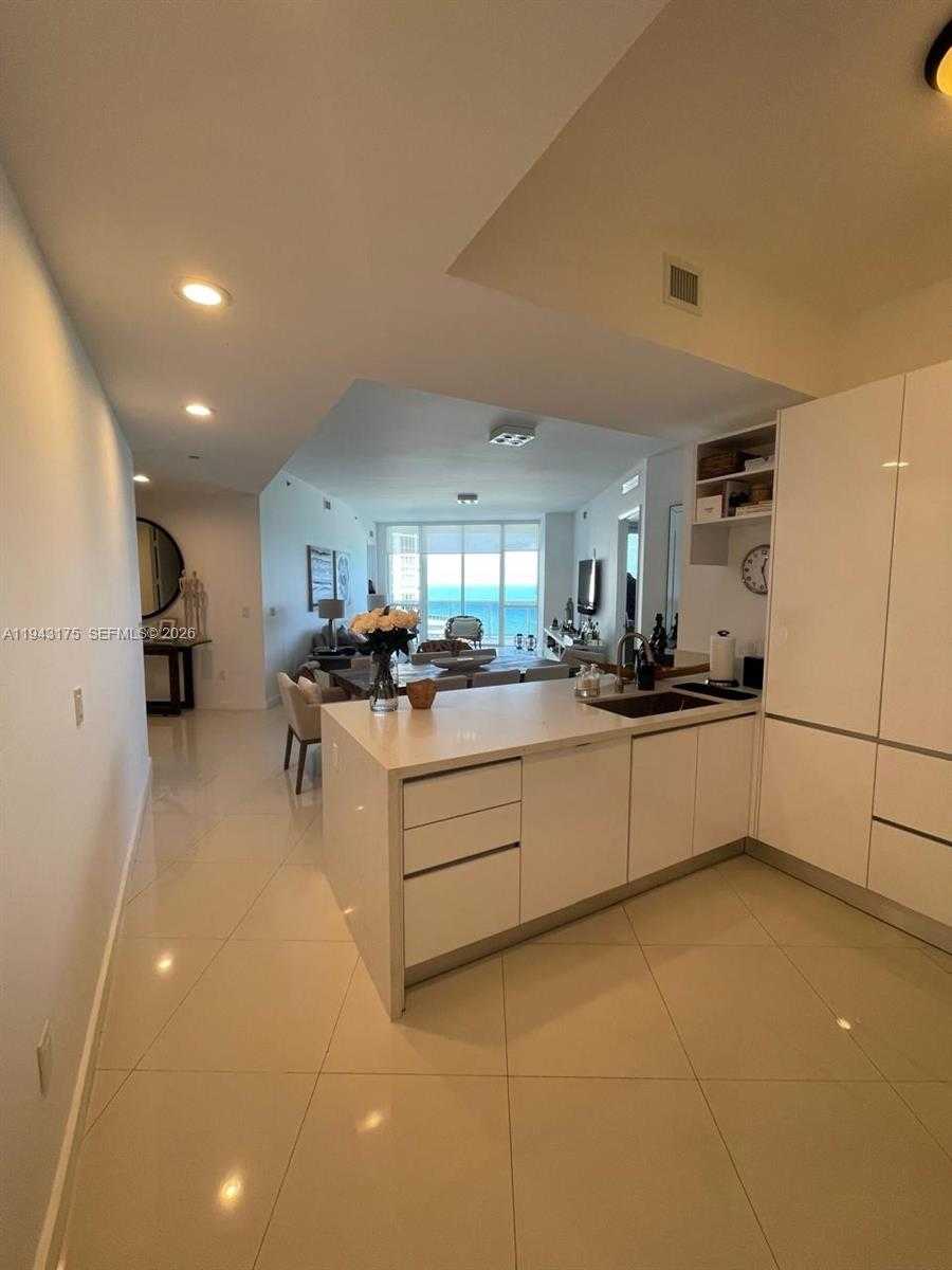 Small Image of 15811 COLLINS AVE #803, Sunny Isles Beach Number 5