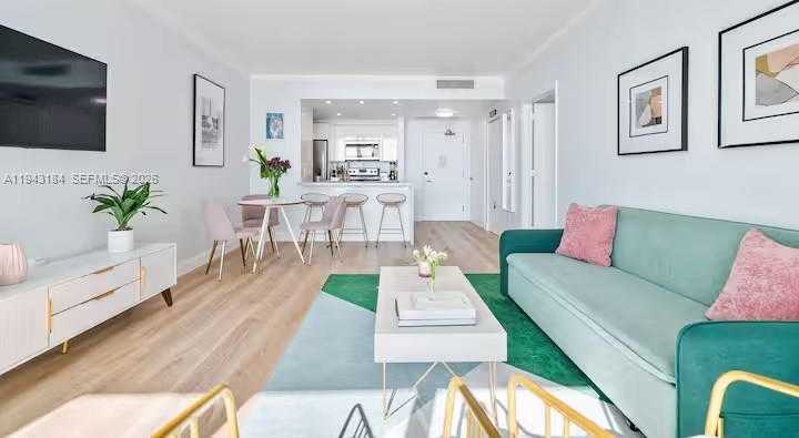 Small Image of 2889 MCFARLANE RD #1614, Miami Number 3