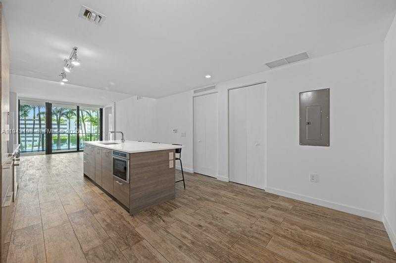 Small Image of 650 NORTH EAST 32ND ST #602, Miami Number 12