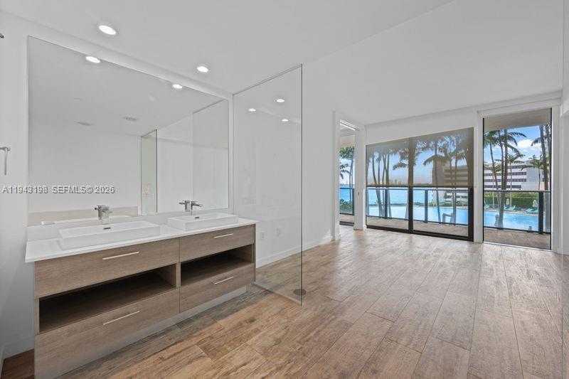 Small Image of 650 NORTH EAST 32ND ST #602, Miami Number 22