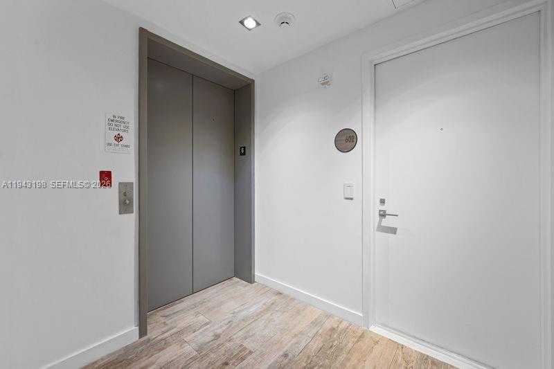 Small Image of 650 NORTH EAST 32ND ST #602, Miami Number 25