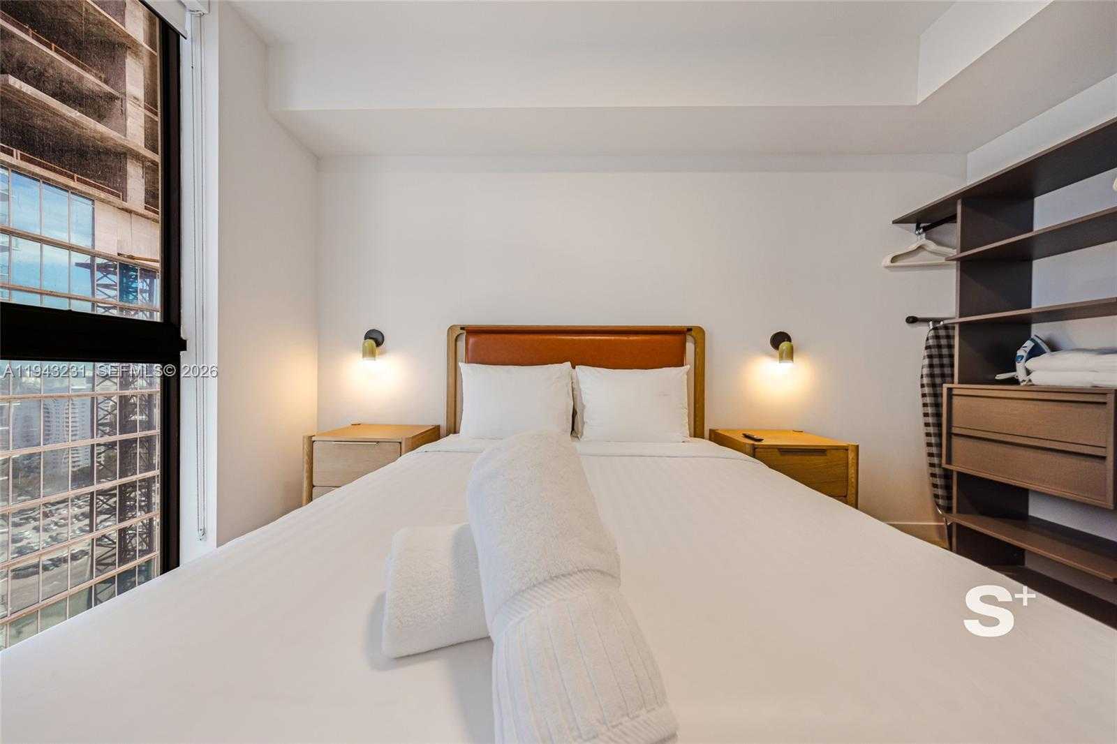 Small Image of 11 NORTH EAST 6TH ST #2307, Miami Number 17