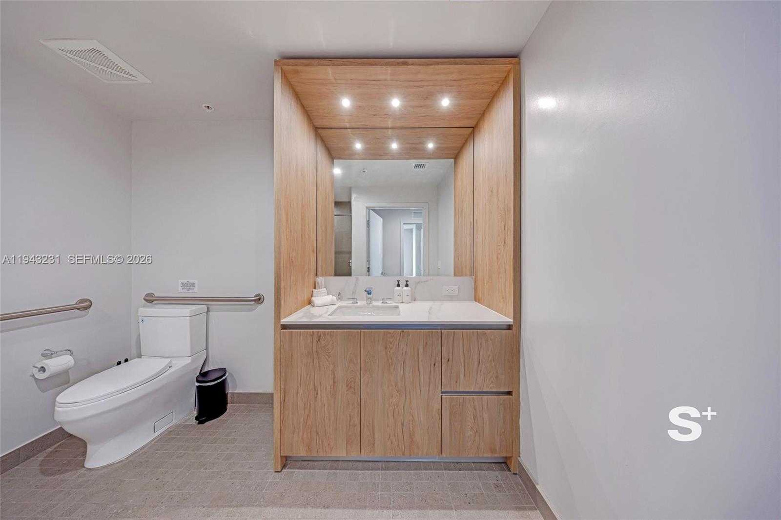 Small Image of 11 NORTH EAST 6TH ST #2307, Miami Number 21