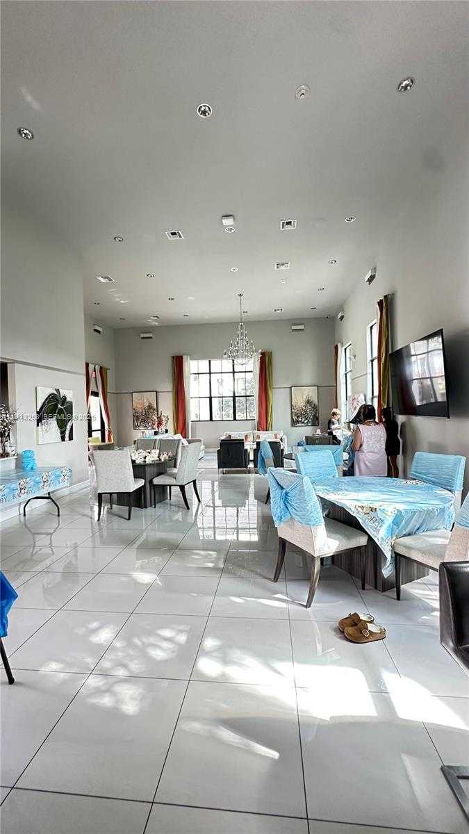 Small Image of 10105 BRICKHILL DR, Boca Raton Number 12