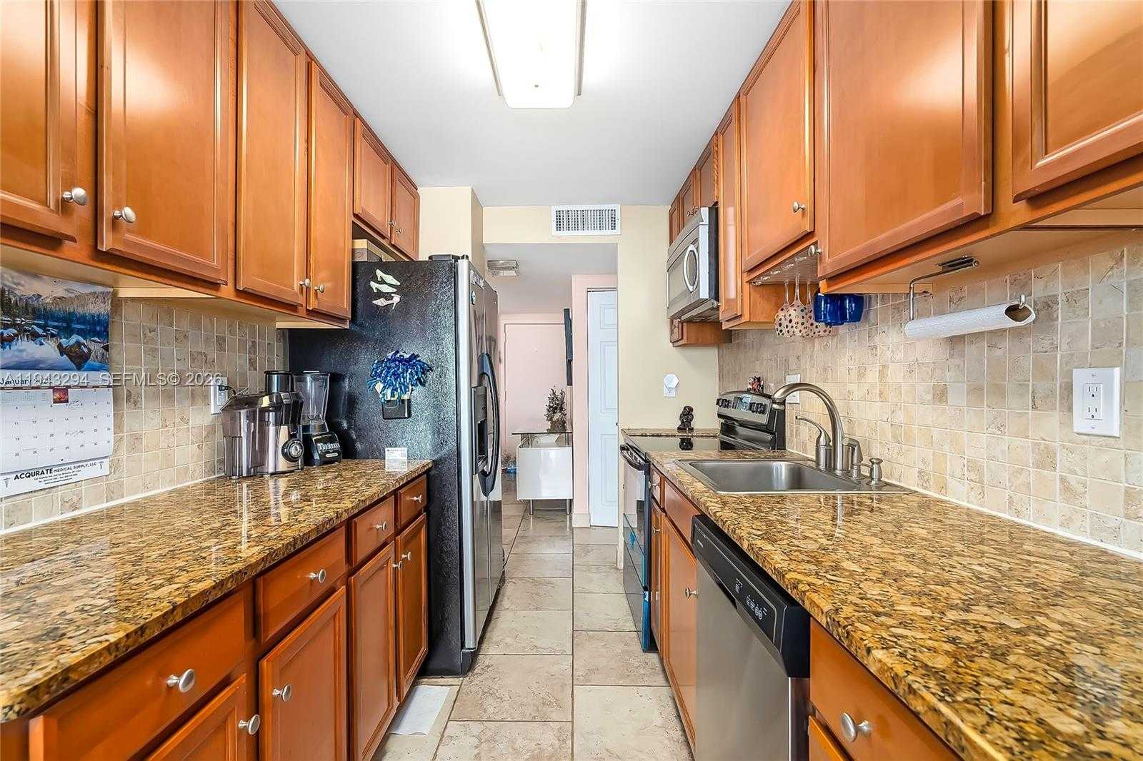 Small Image of 230 174TH ST #1520, Sunny Isles Beach Number 16