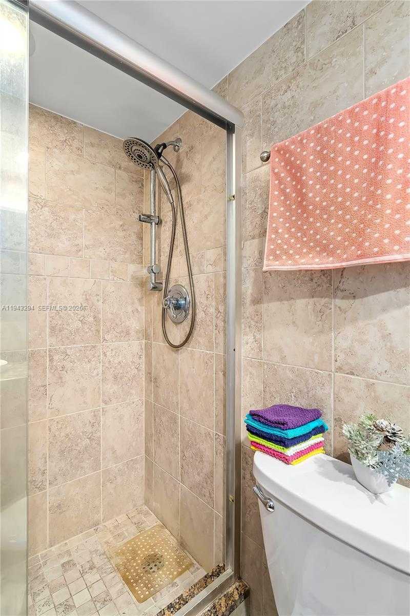 Small Image of 230 174TH ST #1520, Sunny Isles Beach Number 25