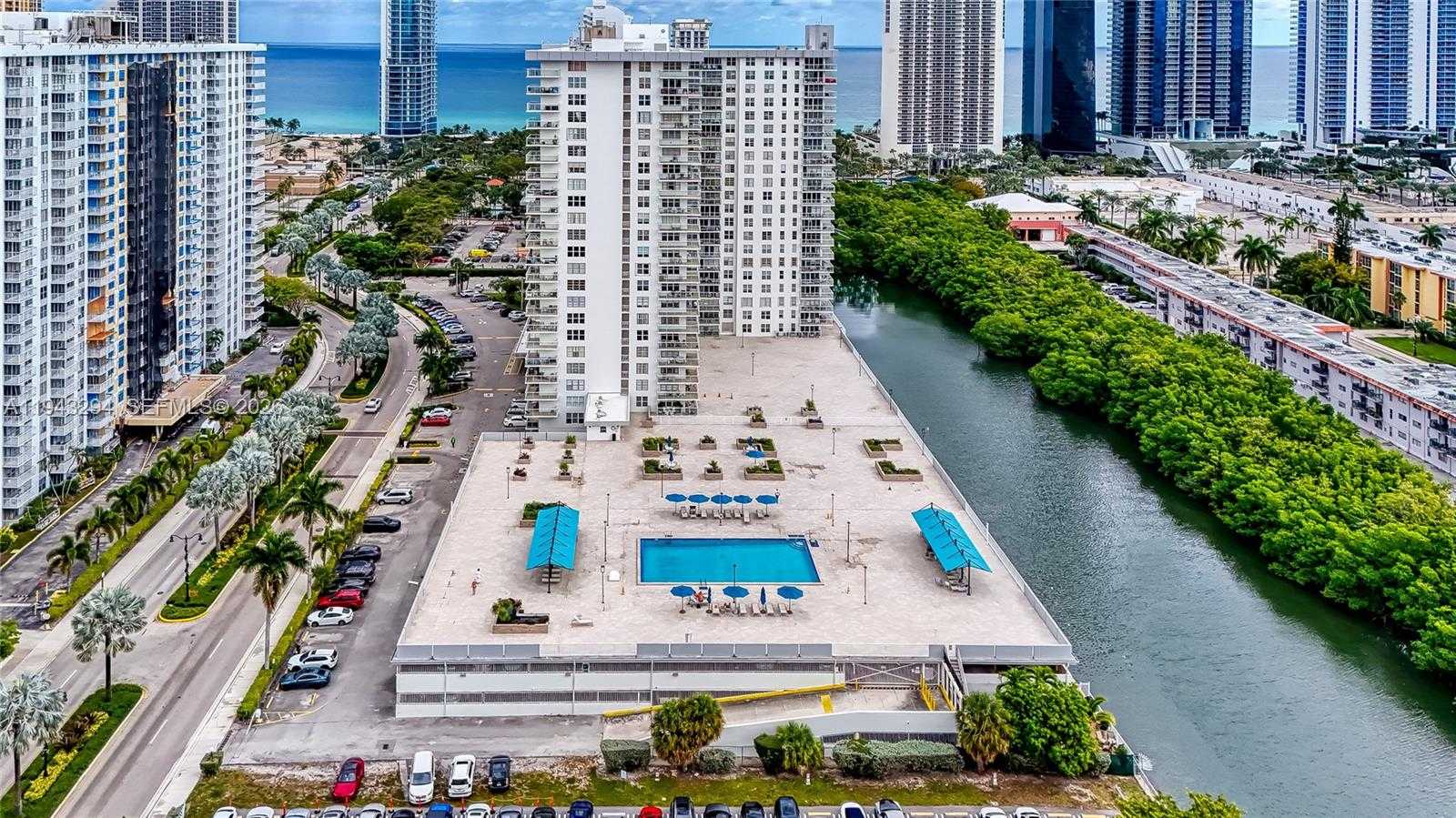 Small Image of 230 174TH ST #1520, Sunny Isles Beach Number 34