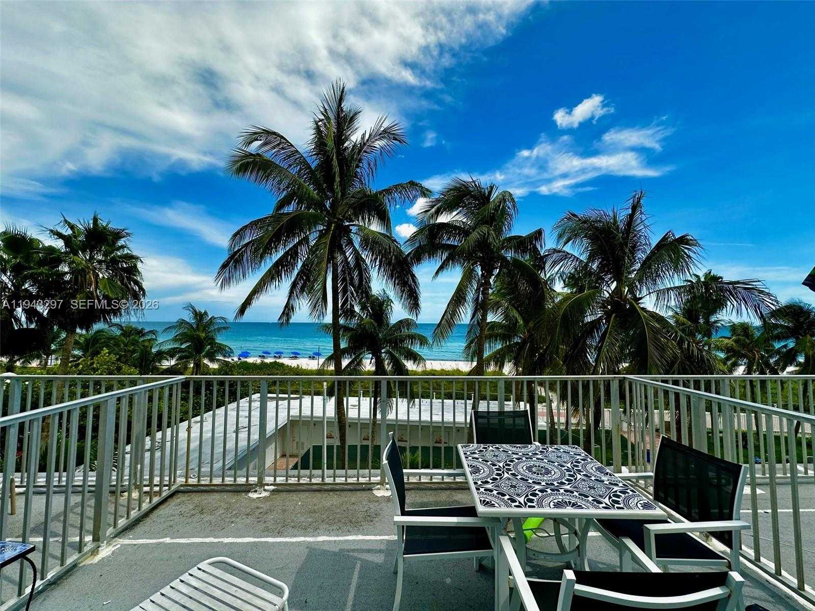 Small Image of 6345 COLLINS AVE #435, Miami Beach Number 2