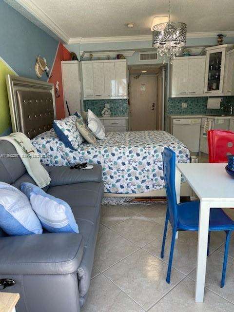 Small Image of 6345 COLLINS AVE #435, Miami Beach Number 21