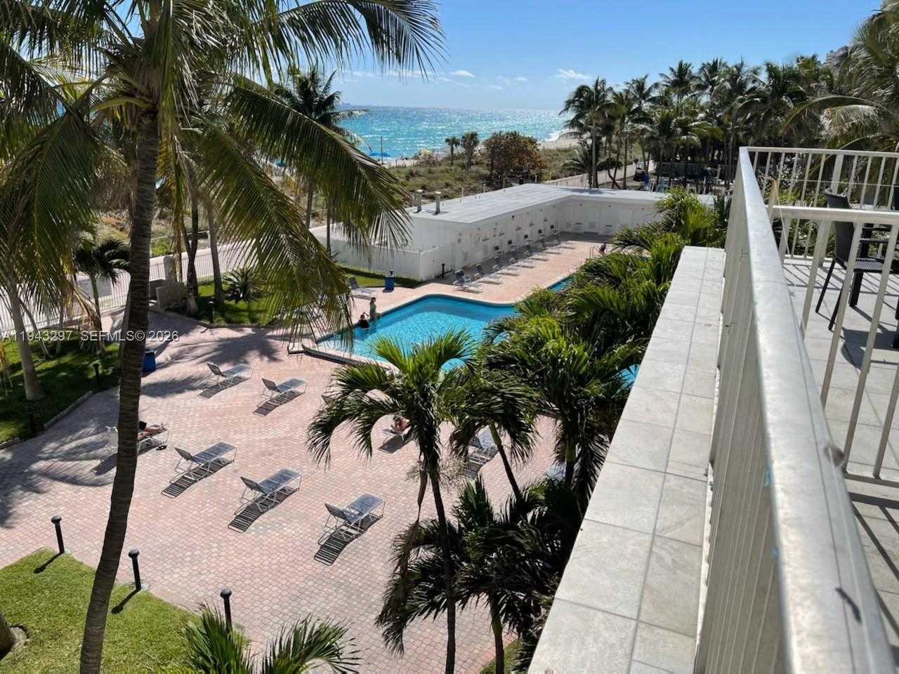 Small Image of 6345 COLLINS AVE #435, Miami Beach Number 4