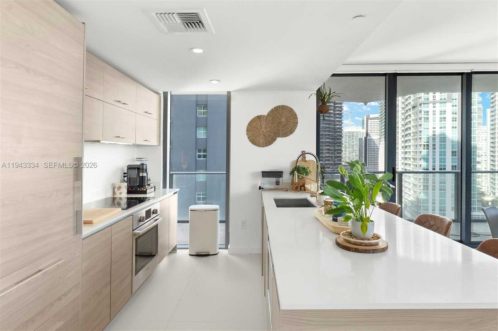 Small Image of 1300 SOUTH MIAMI AVE #2001, Miami Number 14