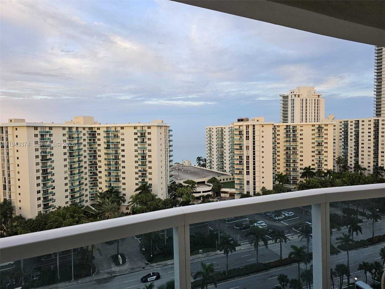 Small Image of 3800 EAST OCEAN DR #1518, Hollywood Number 2