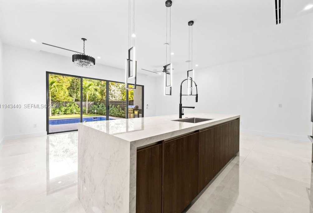 Small Image of 1122 NORTH EAST 10TH AVE, Fort Lauderdale Number 11