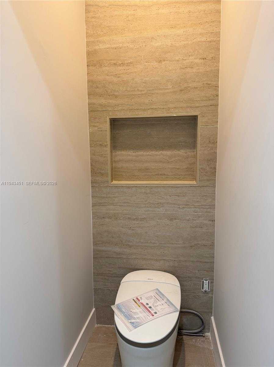 Small Image of 1135 NORTH EAST 11TH AVE, Fort Lauderdale Number 20