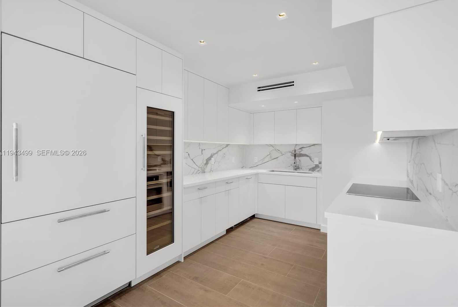 Small Image of 1330 WEST AVE #2708, Miami Beach Number 16