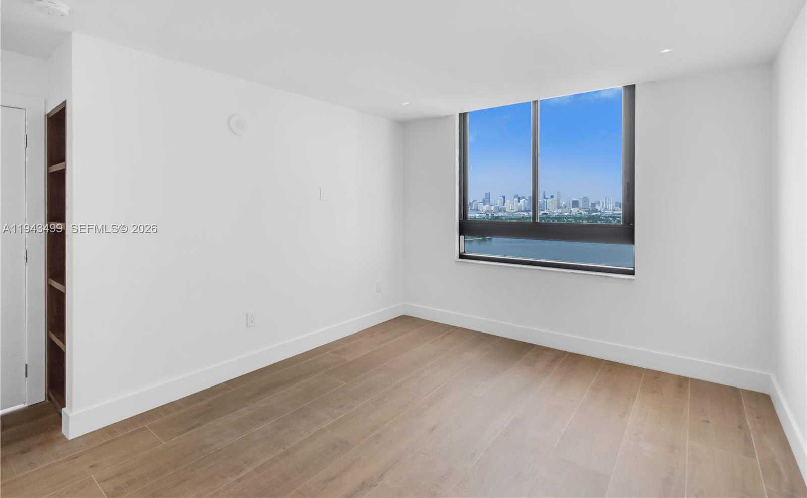 Small Image of 1330 WEST AVE #2708, Miami Beach Number 27