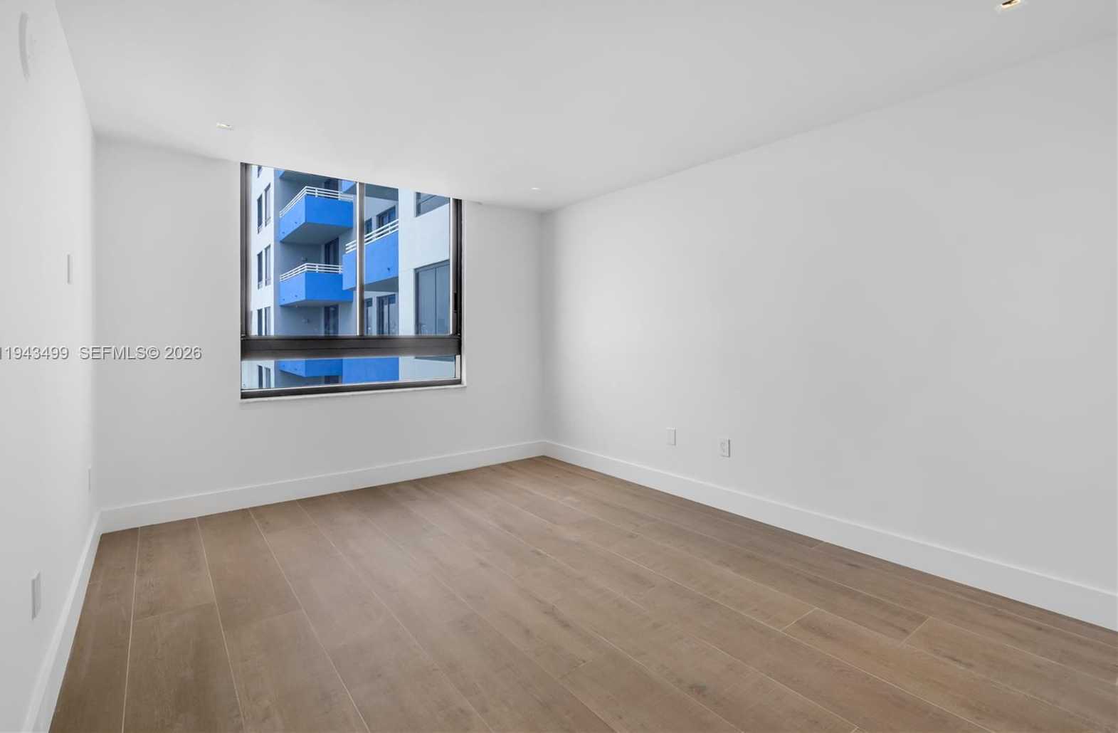 Small Image of 1330 WEST AVE #2708, Miami Beach Number 28