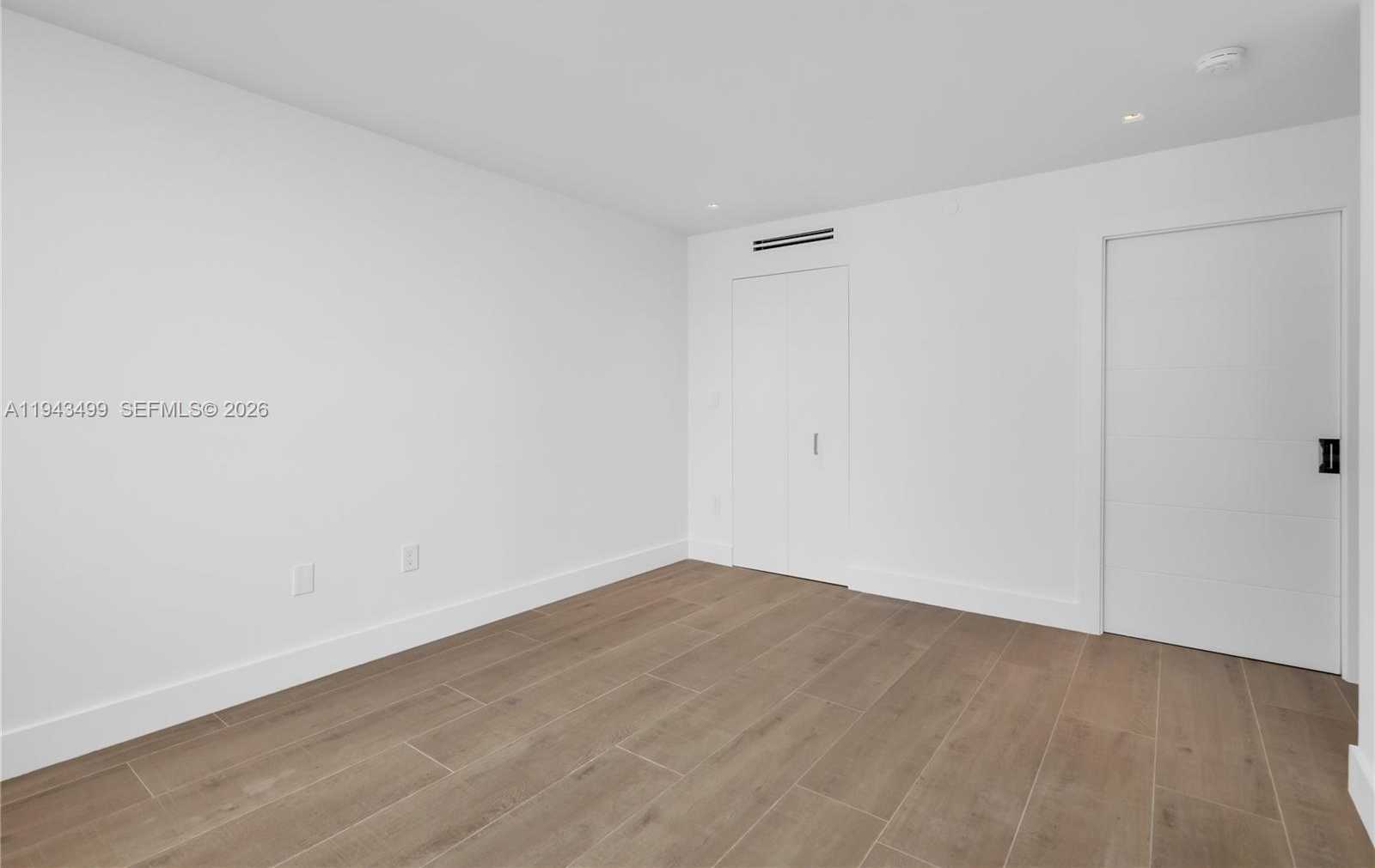 Small Image of 1330 WEST AVE #2708, Miami Beach Number 29