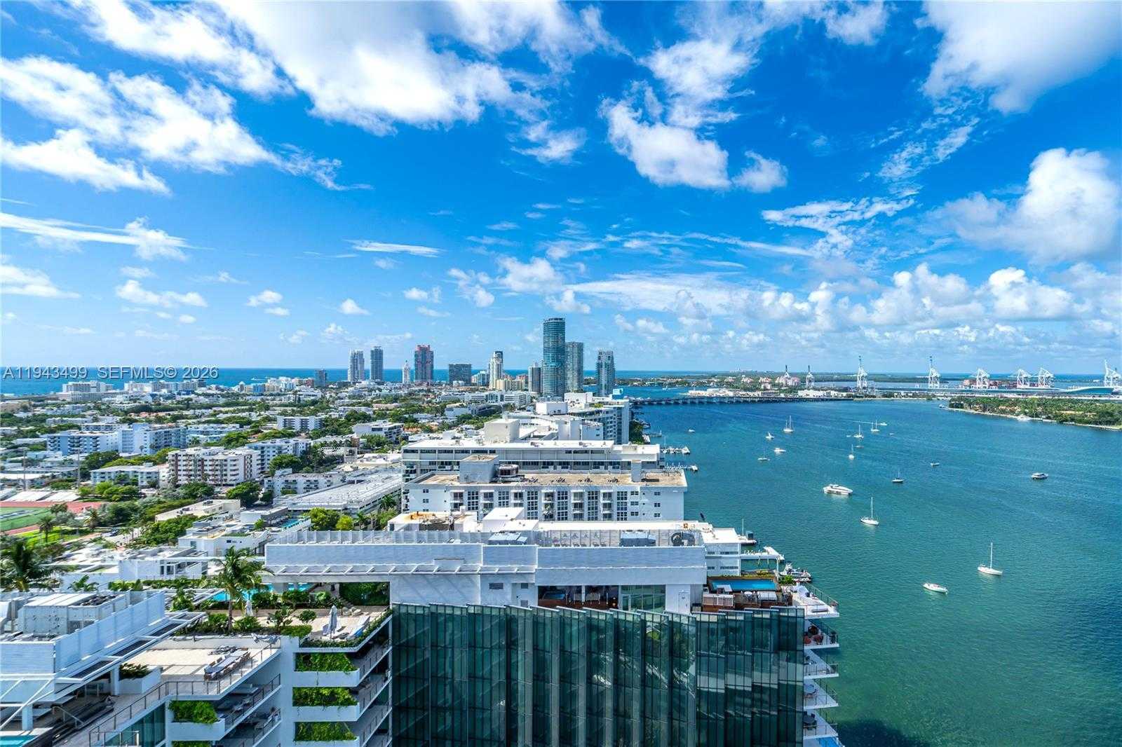 Small Image of 1330 WEST AVE #2708, Miami Beach Number 3