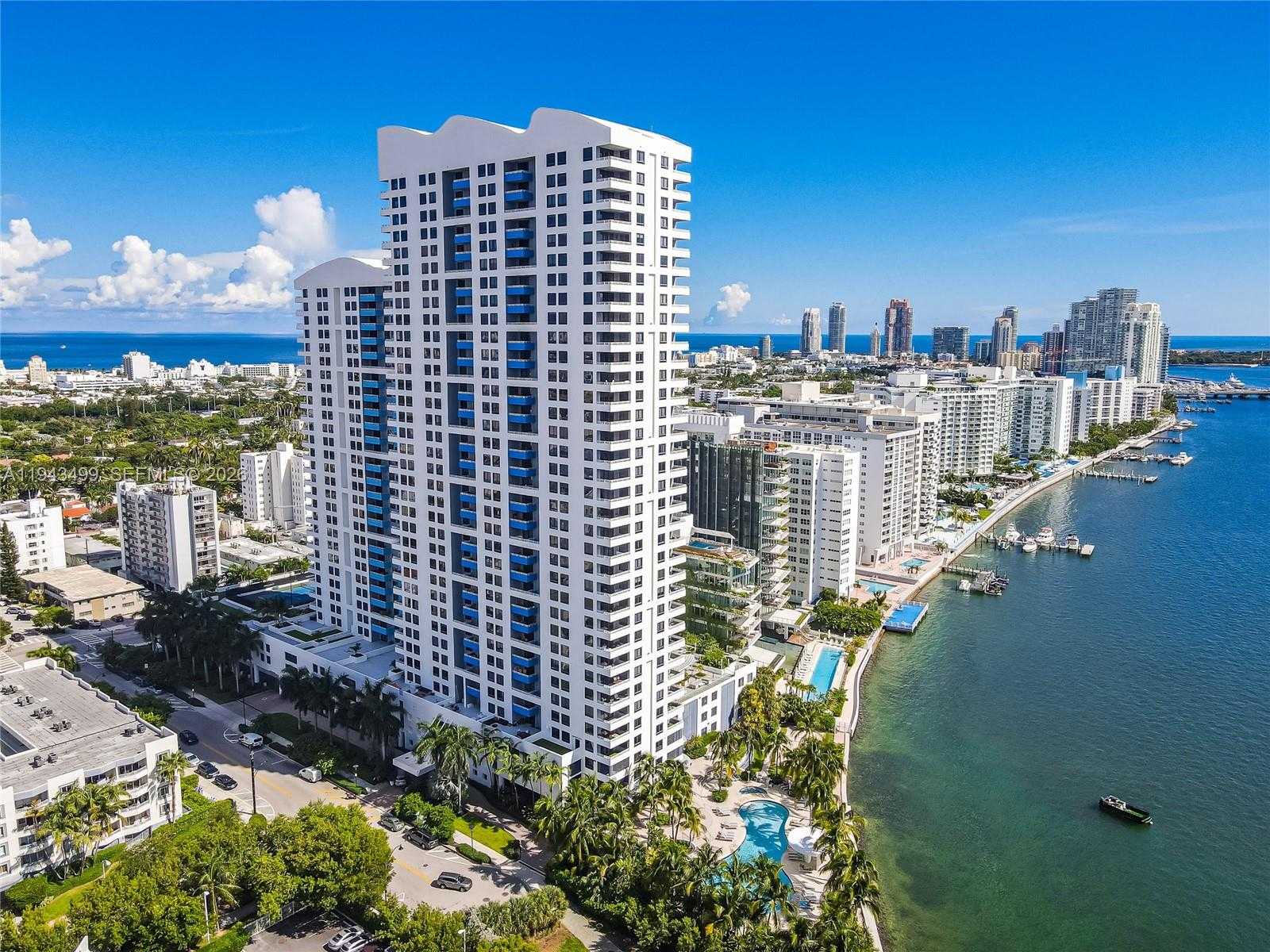 Small Image of 1330 WEST AVE #2708, Miami Beach Number 4