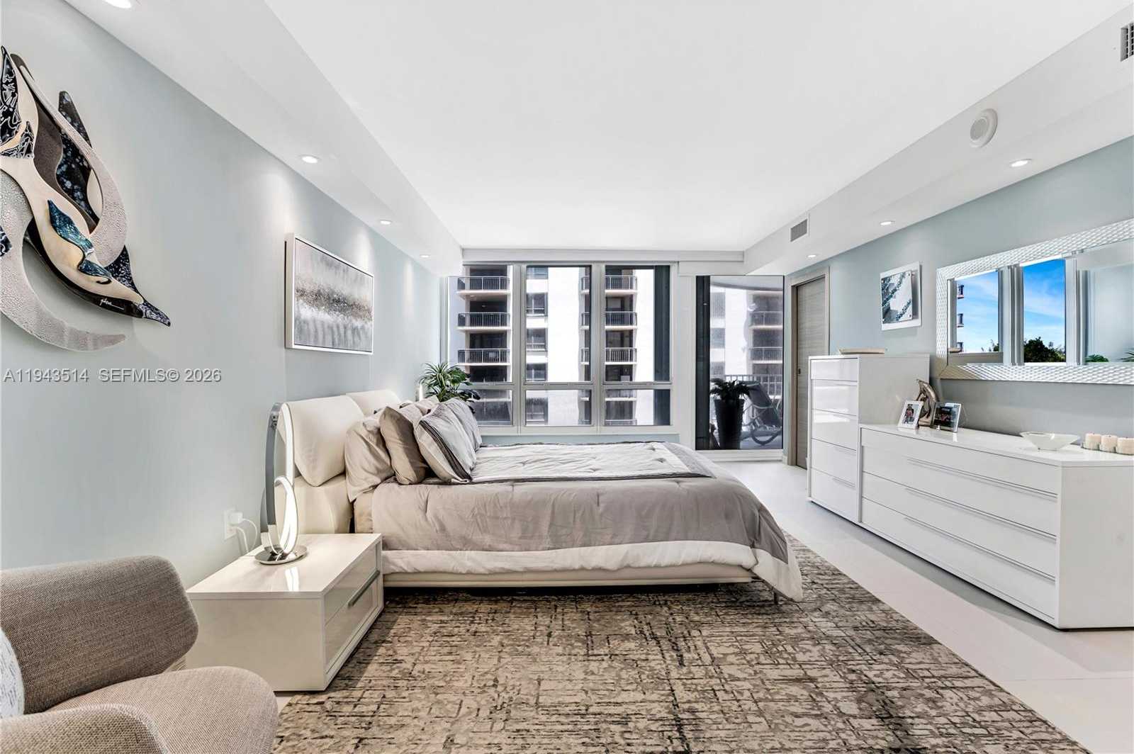 Small Image of 10155 COLLINS AVENUE #606, Bal Harbour Number 14