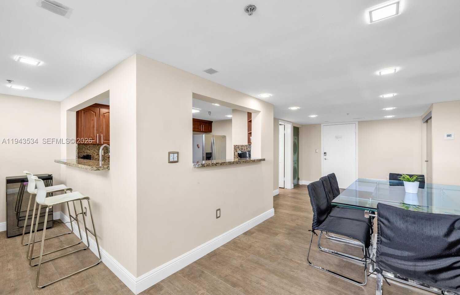 Small Image of 5445 COLLINS AVE #M9 M10 M11 M12, Miami Beach Number 19